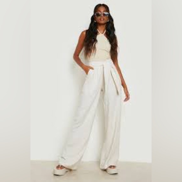 Gorgeous Wide Leg White Trouse - Picture 1 of 1